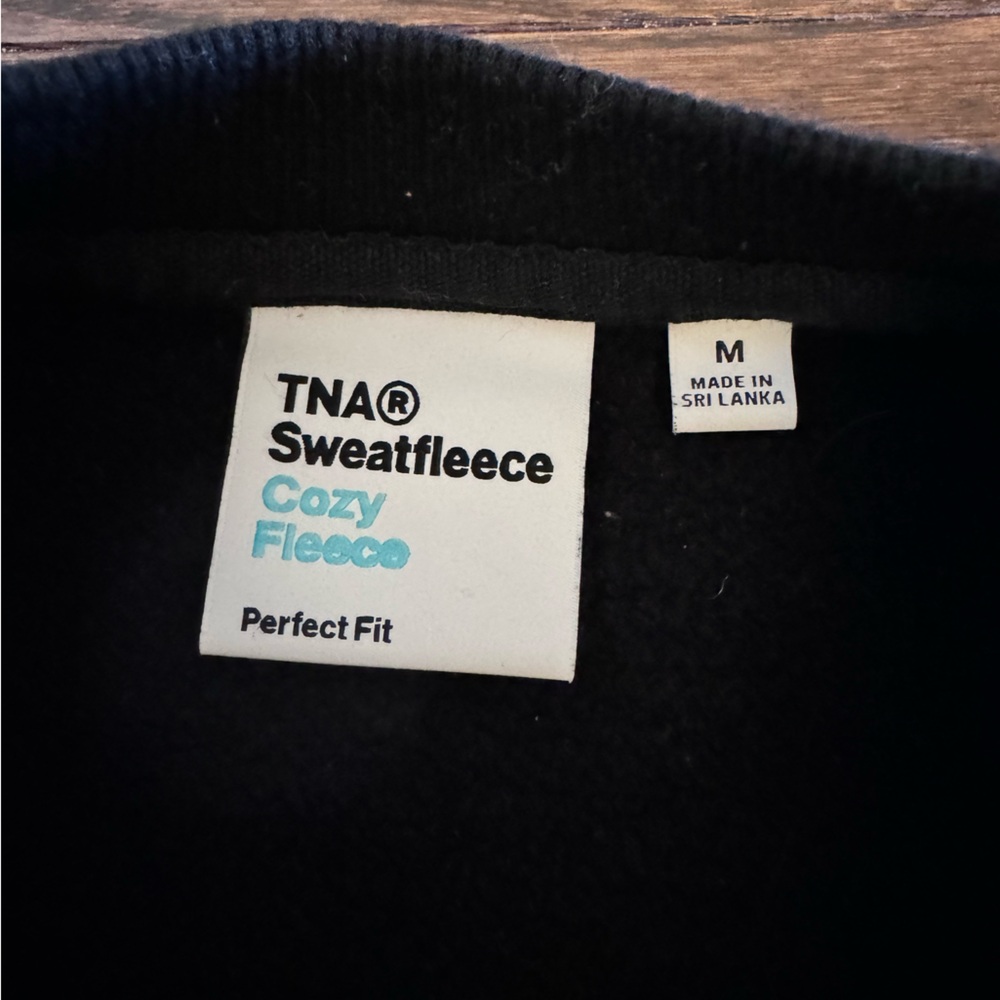 TNA Perfect Raglan Sweatshirt - Picture 2 of 6